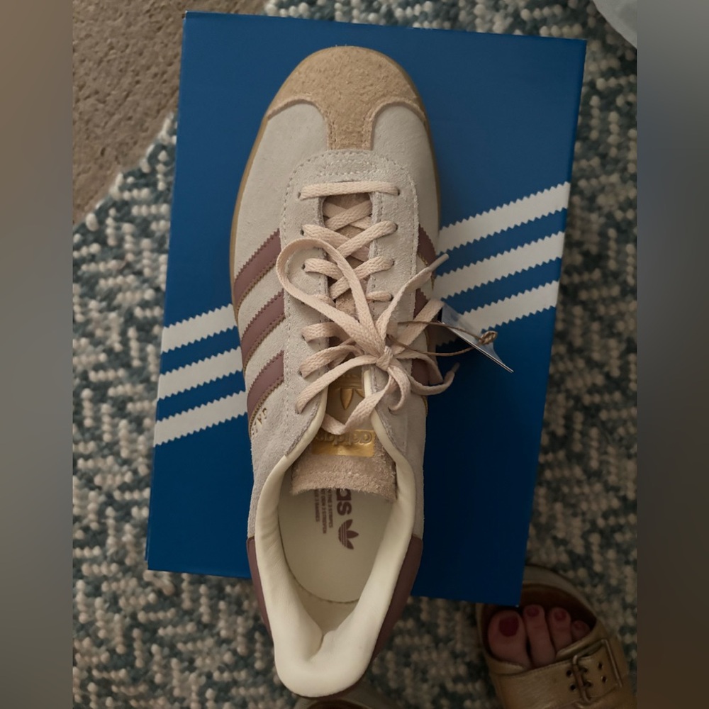 NWT and box Adidas Gazelle Bold Women’s 11 cream/clay - Picture 6 of 14